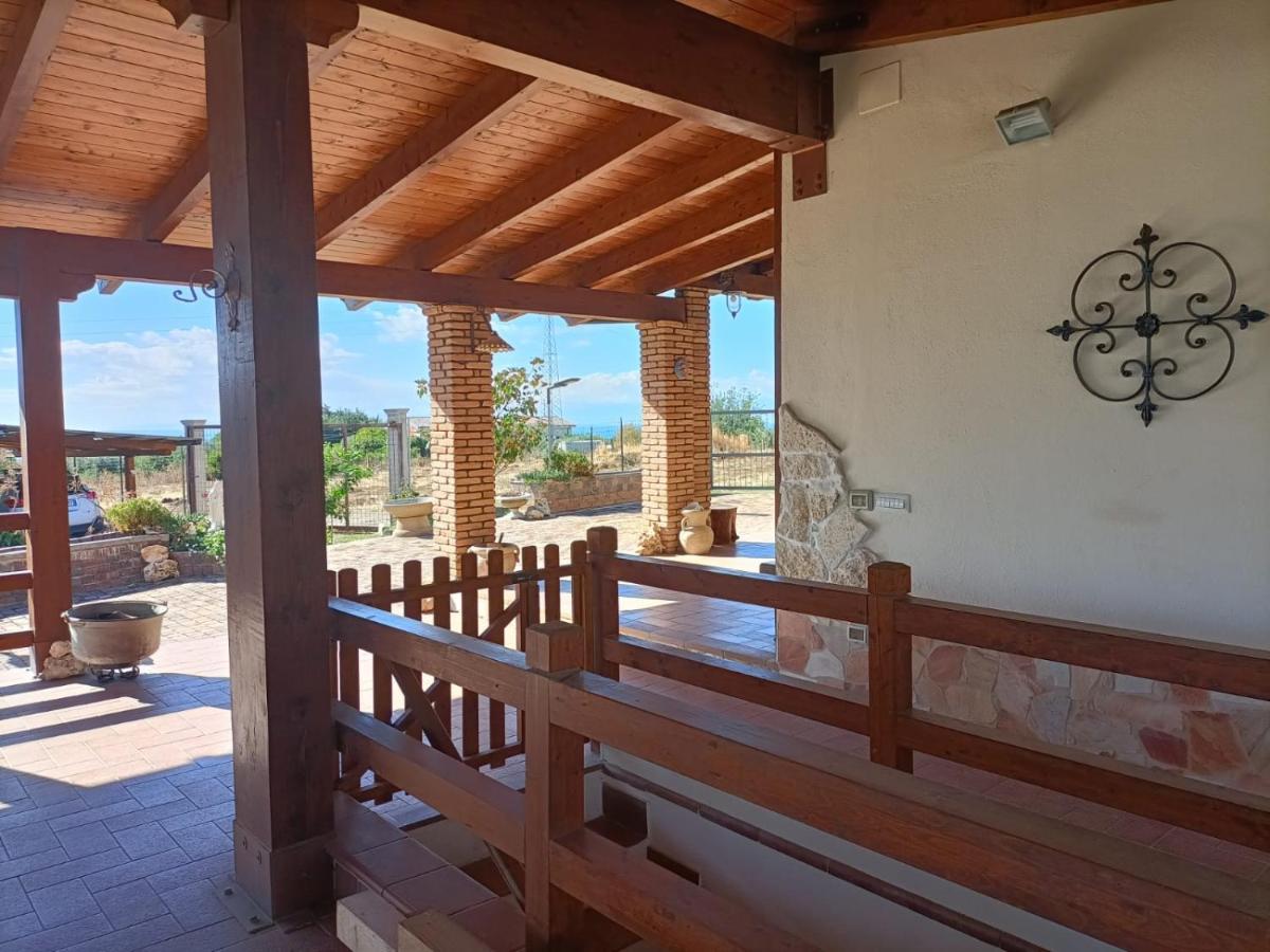 La Taverna Di Angela Amendolara Buitenkant foto