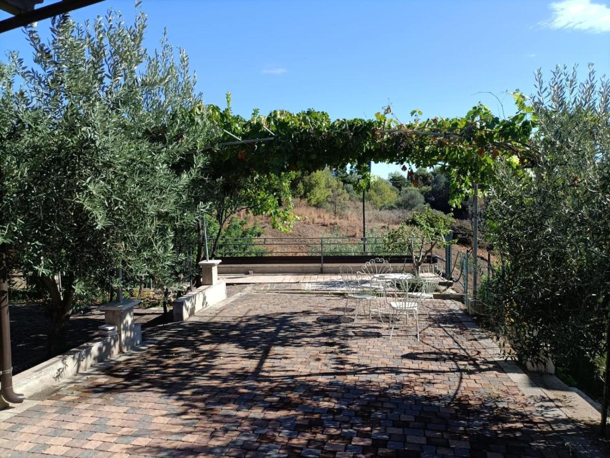 La Taverna Di Angela Amendolara Buitenkant foto
