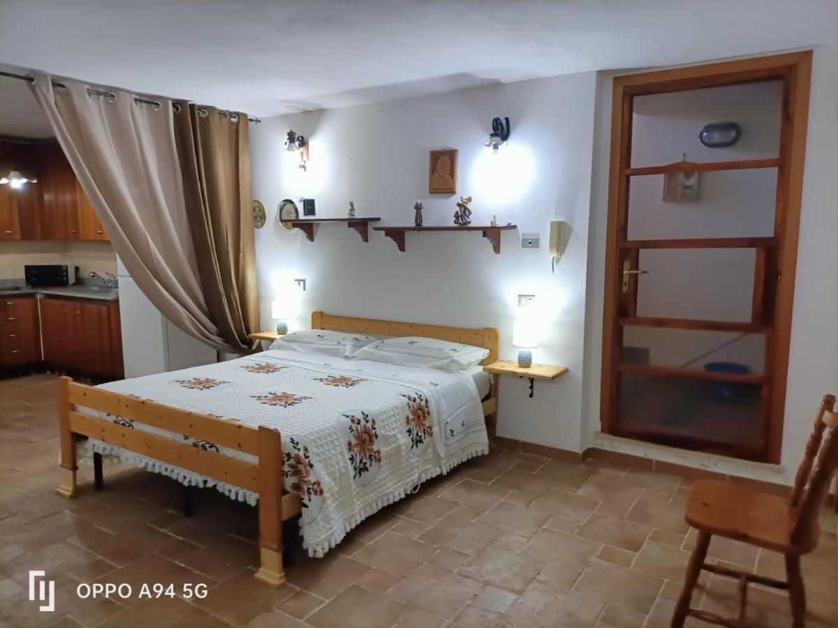 La Taverna Di Angela Amendolara Buitenkant foto